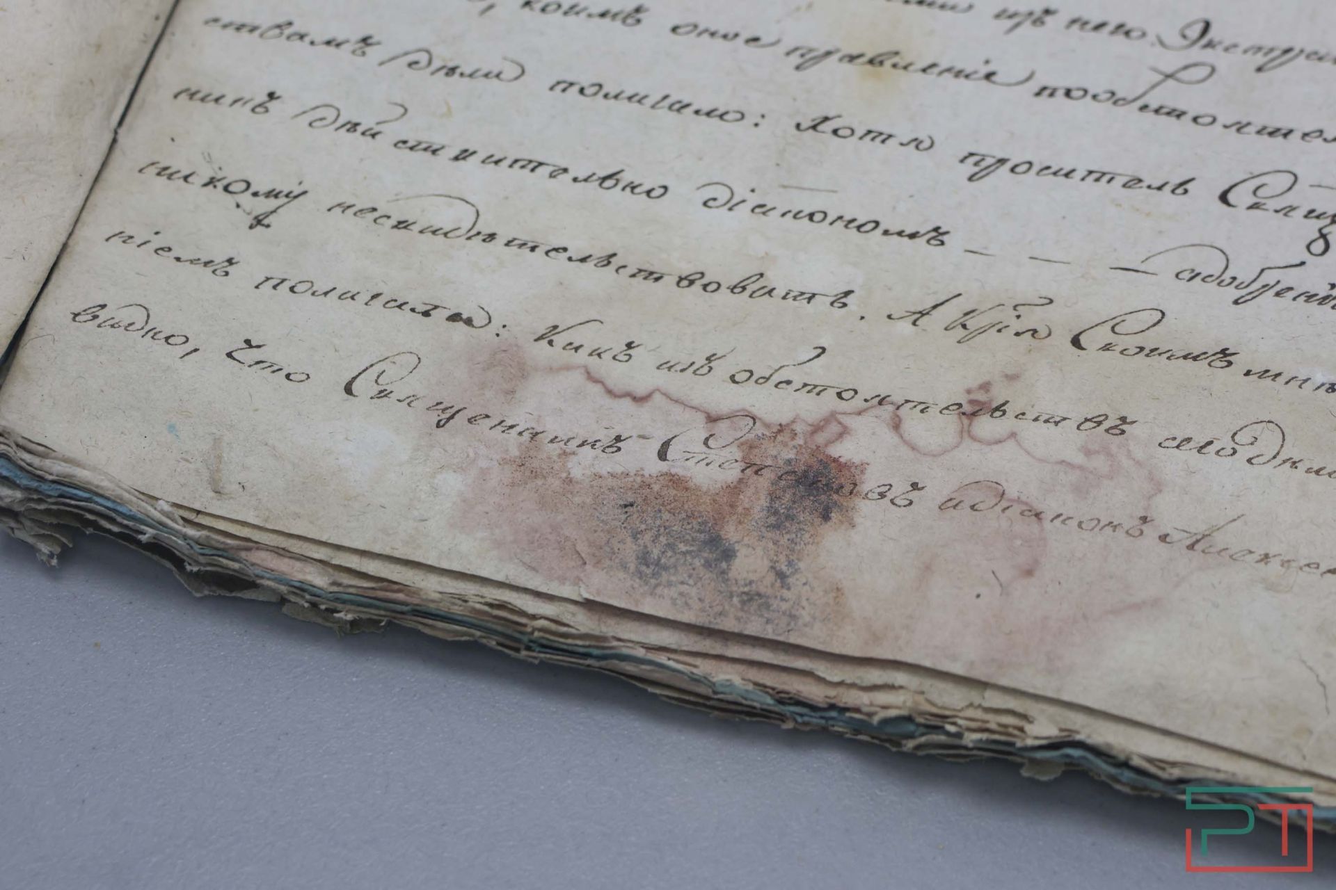 Журналистам показали работу Госархива РТ