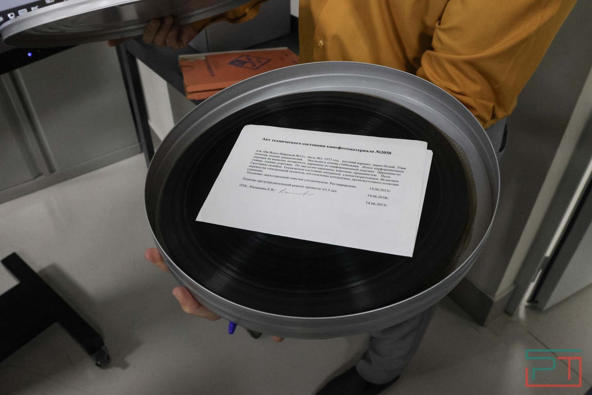 Журналистам показали работу Госархива РТ