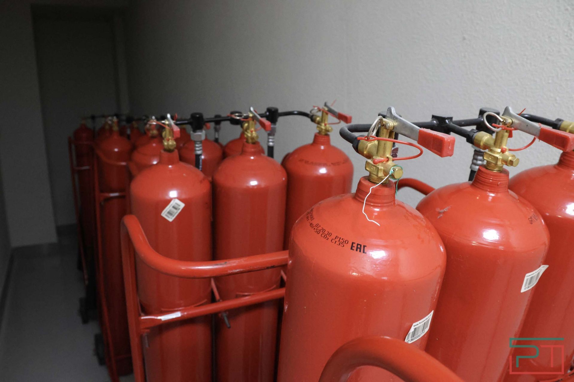 Журналистам показали работу Госархива РТ