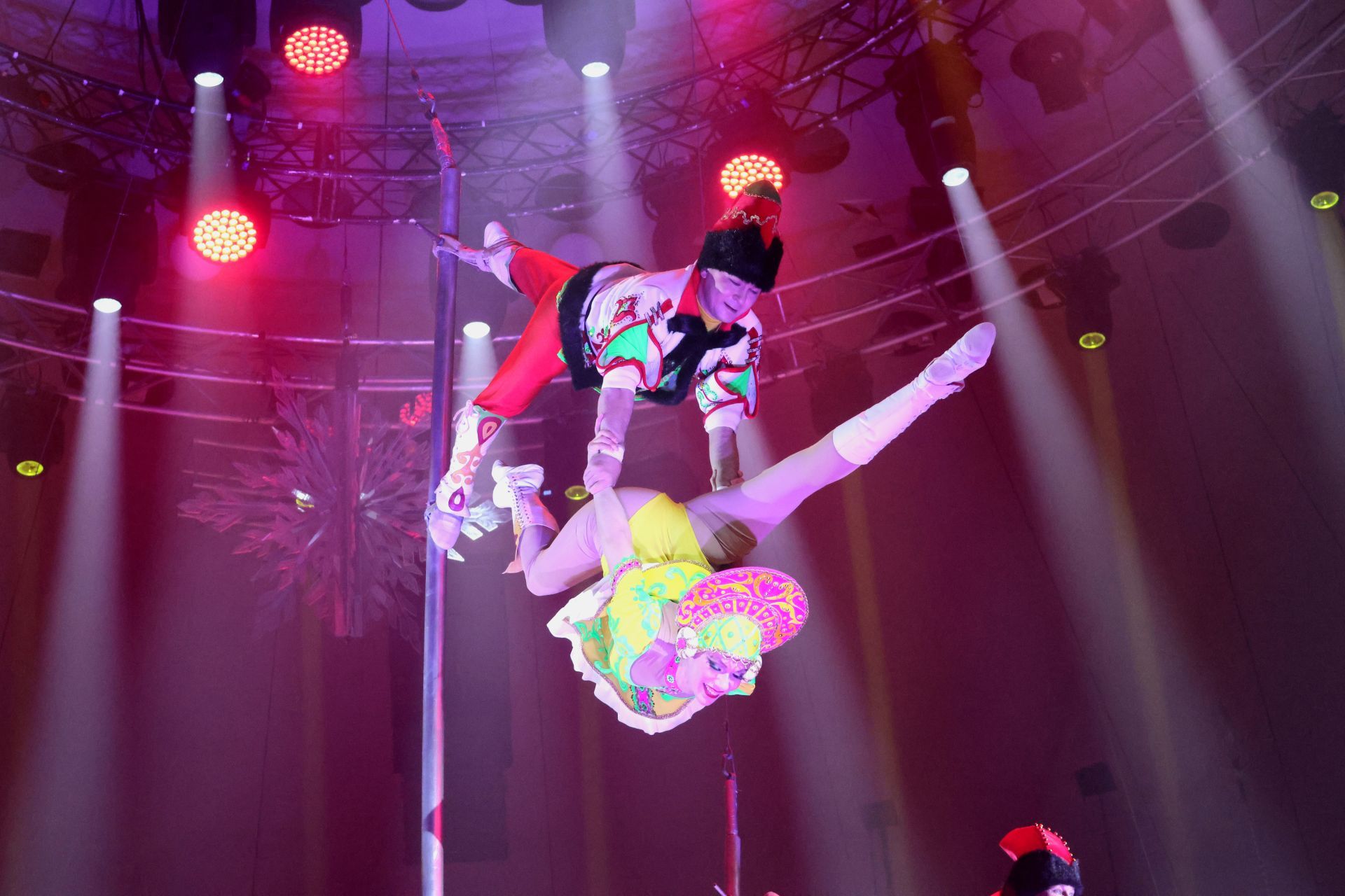 Новогодняя программа «Конек-Горбунок» в Казанском цирке