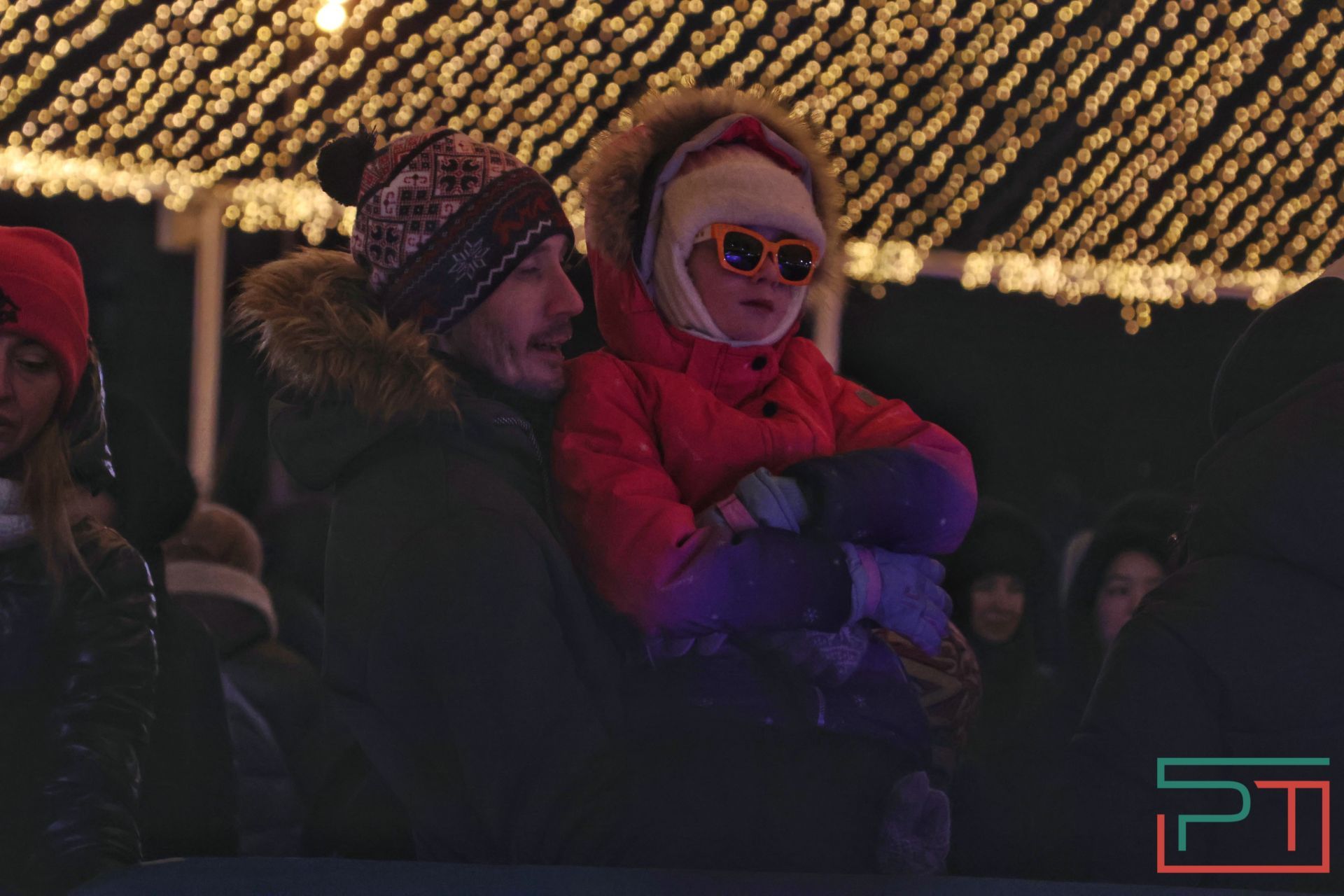 Главную елку у «Чаши» открыли в Казани