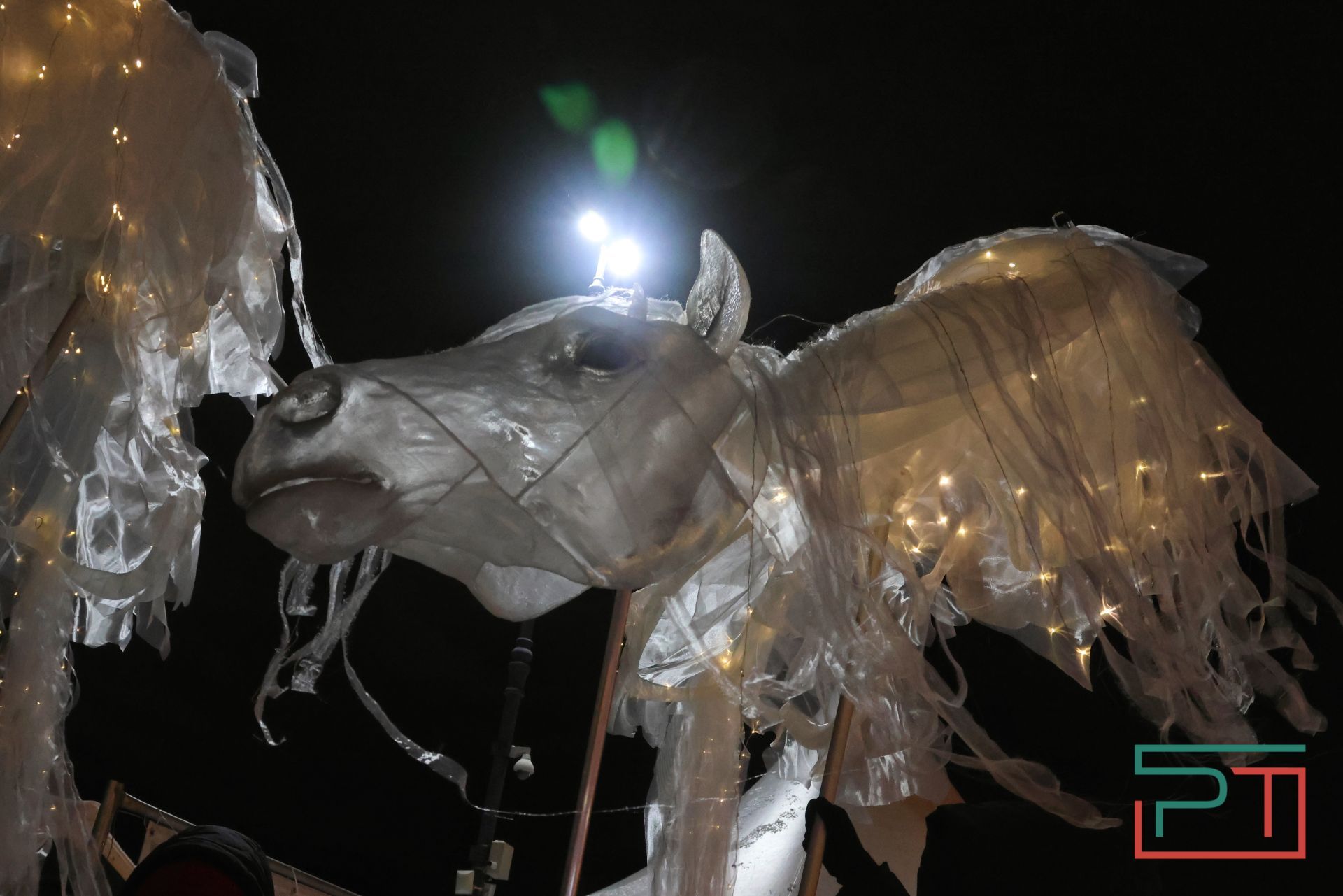 Главную елку у «Чаши» открыли в Казани