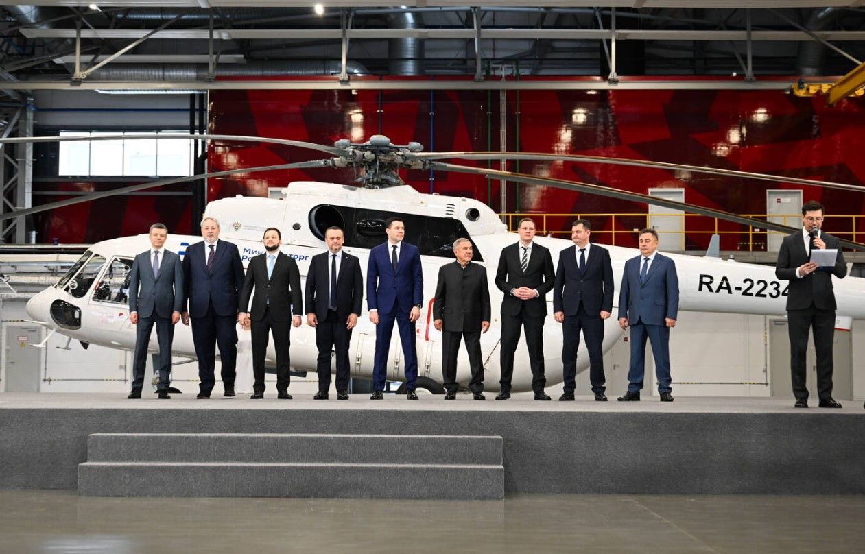 КВЗ передал российским авиакомпаниям четыре новых вертолета Ми-8