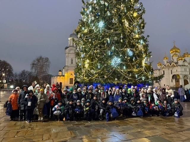 Более 100 детей бойцов СВО из Татарстана посетили Кремлевскую елку в Москве