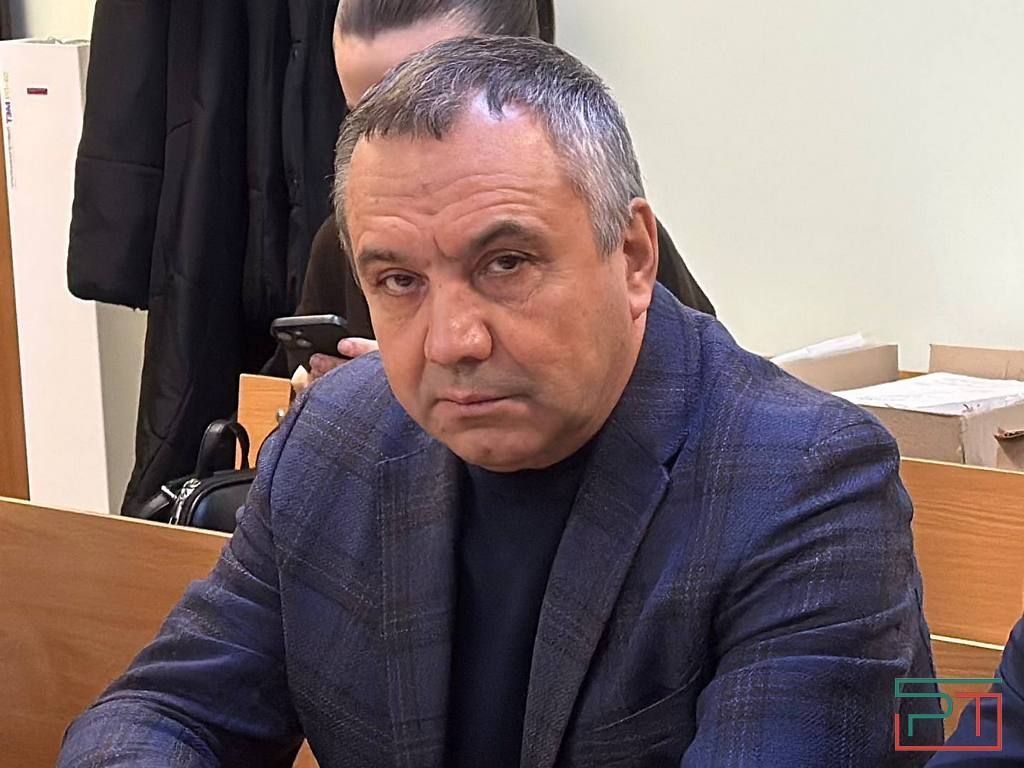 Не женился – гони деньги: чиновник в Татарстане отомстил несостоявшемуся зятю, а тот ему