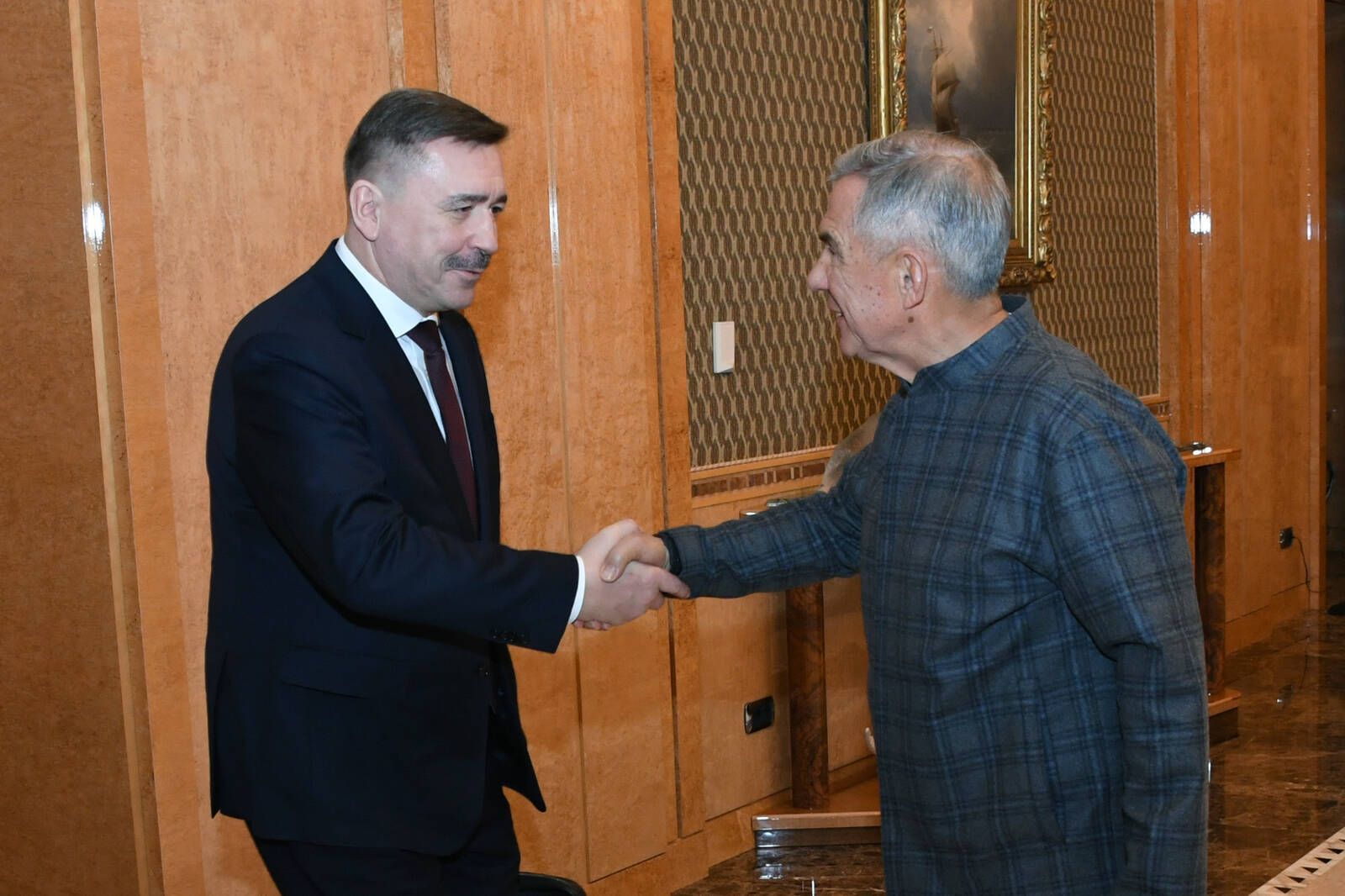 Рустам Минниханов встретился с главой Федерации независимых профсоюзов России