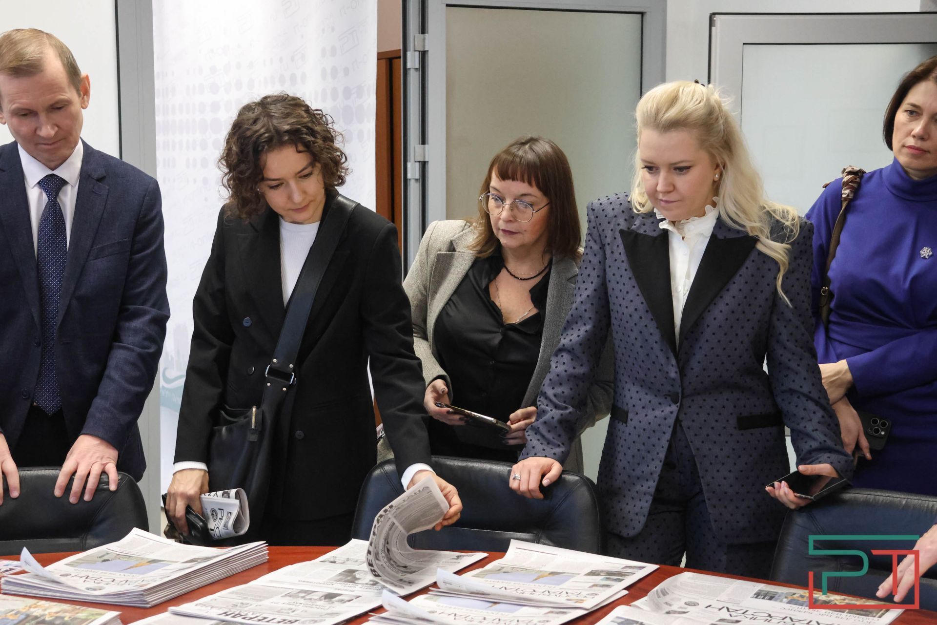 «Растет спрос на официальную информацию»: пресс-секретари парламентов ПФО посетили «Республику Татарстан»