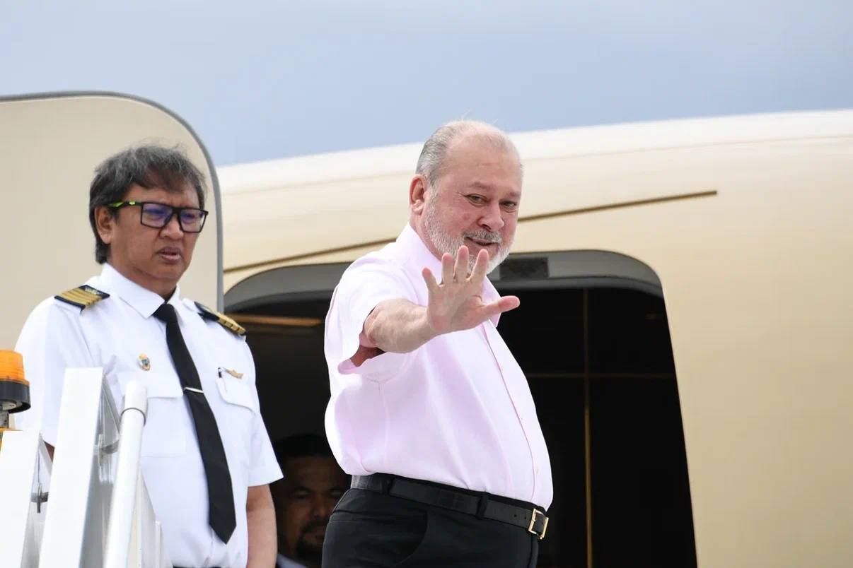 «Хотел забрать с собой Рустама Минниханова»: Король Малайзии покинул Татарстан