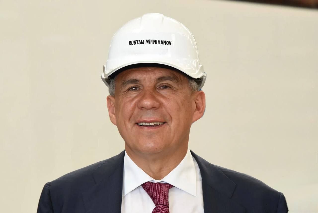 Минниханов поздравил с Днем строителя