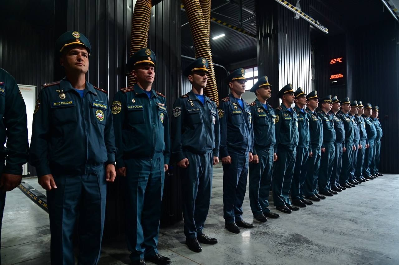 Минниханов осмотрел новое здание пожарного депо в Высокой Горе