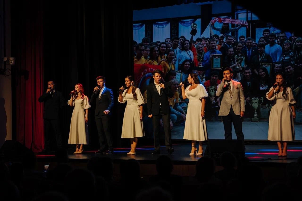 В Казани отметили 30-летие государственной молодежной политики