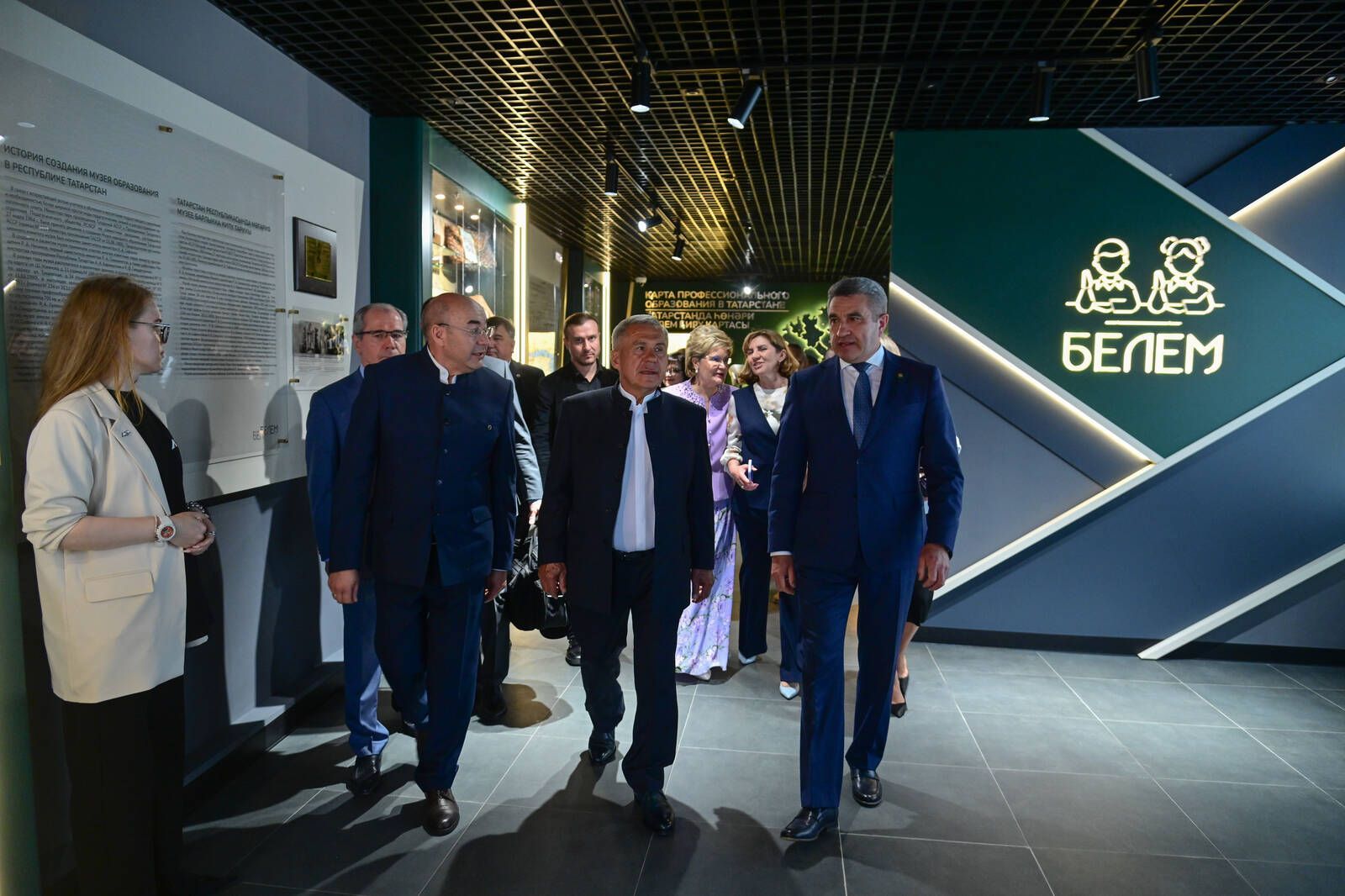 Минниханов открыл музей образования «Белем» в Казани