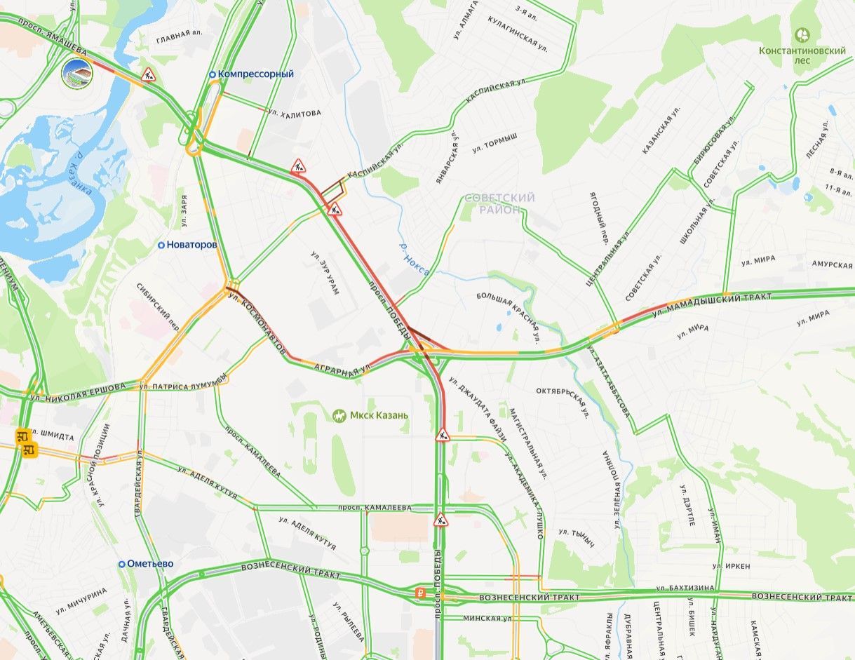 Дорожные работы привели к пробкам на проспекте Победы в Казани