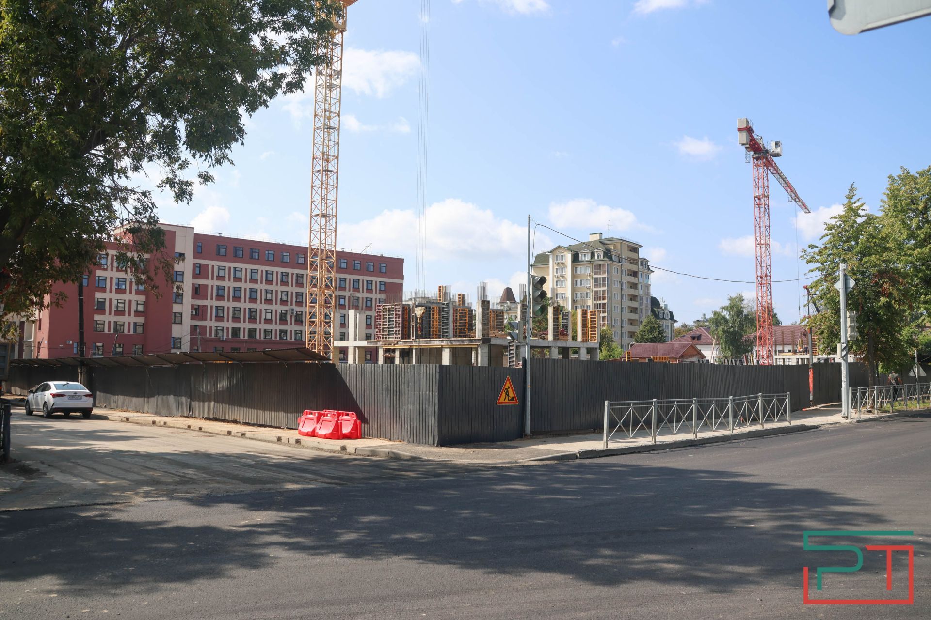 Задрожал и треснул: старый детсад в Казани не выдержал строительства элитного ЖК по соседству