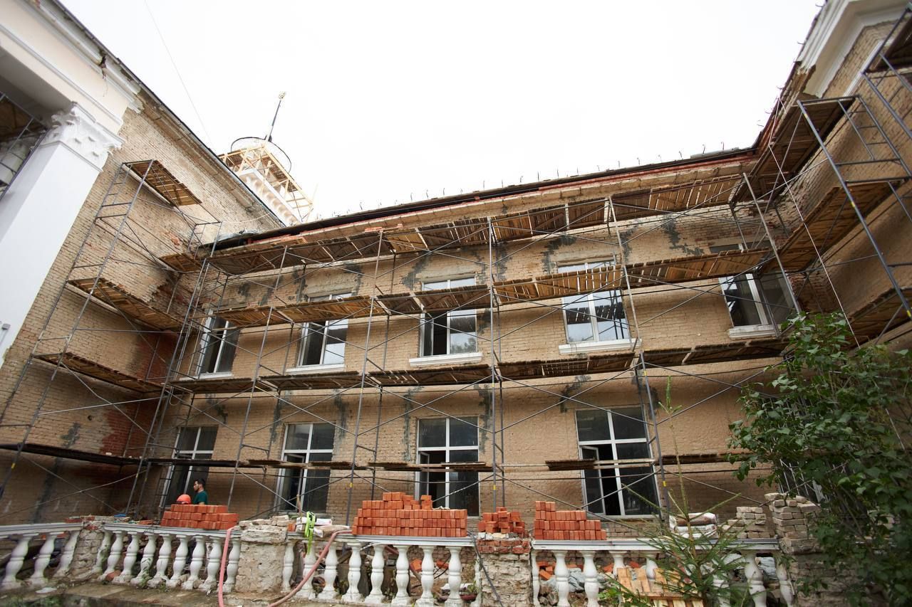 Реставрация дворца детского творчества им.Алиша в Казани выполнена на 18%