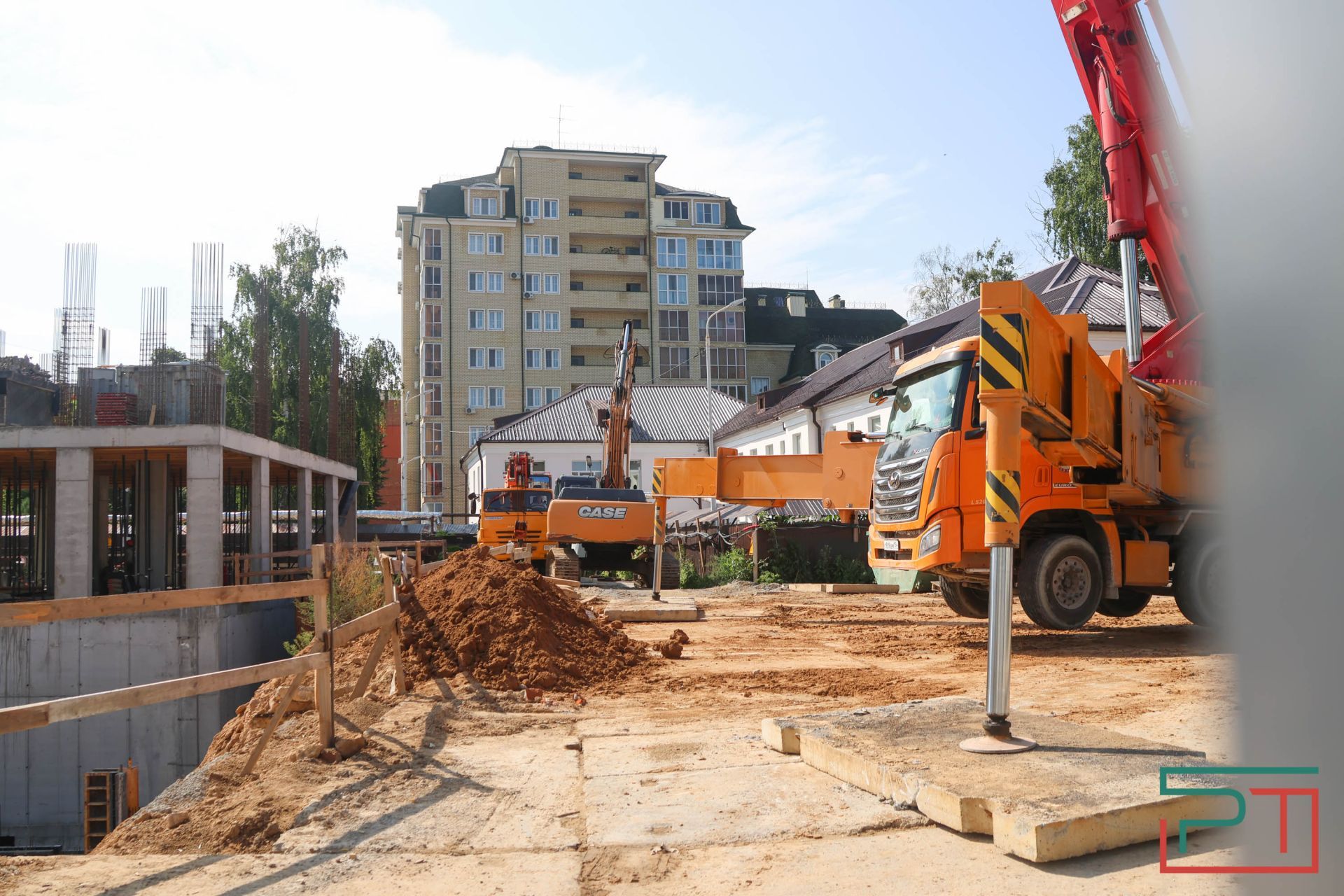 Задрожал и треснул: старый детсад в Казани не выдержал строительства элитного ЖК по соседству
