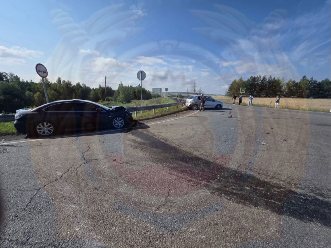Две иномарки столкнулись в Сармановском районе — одна пассажирка погибла