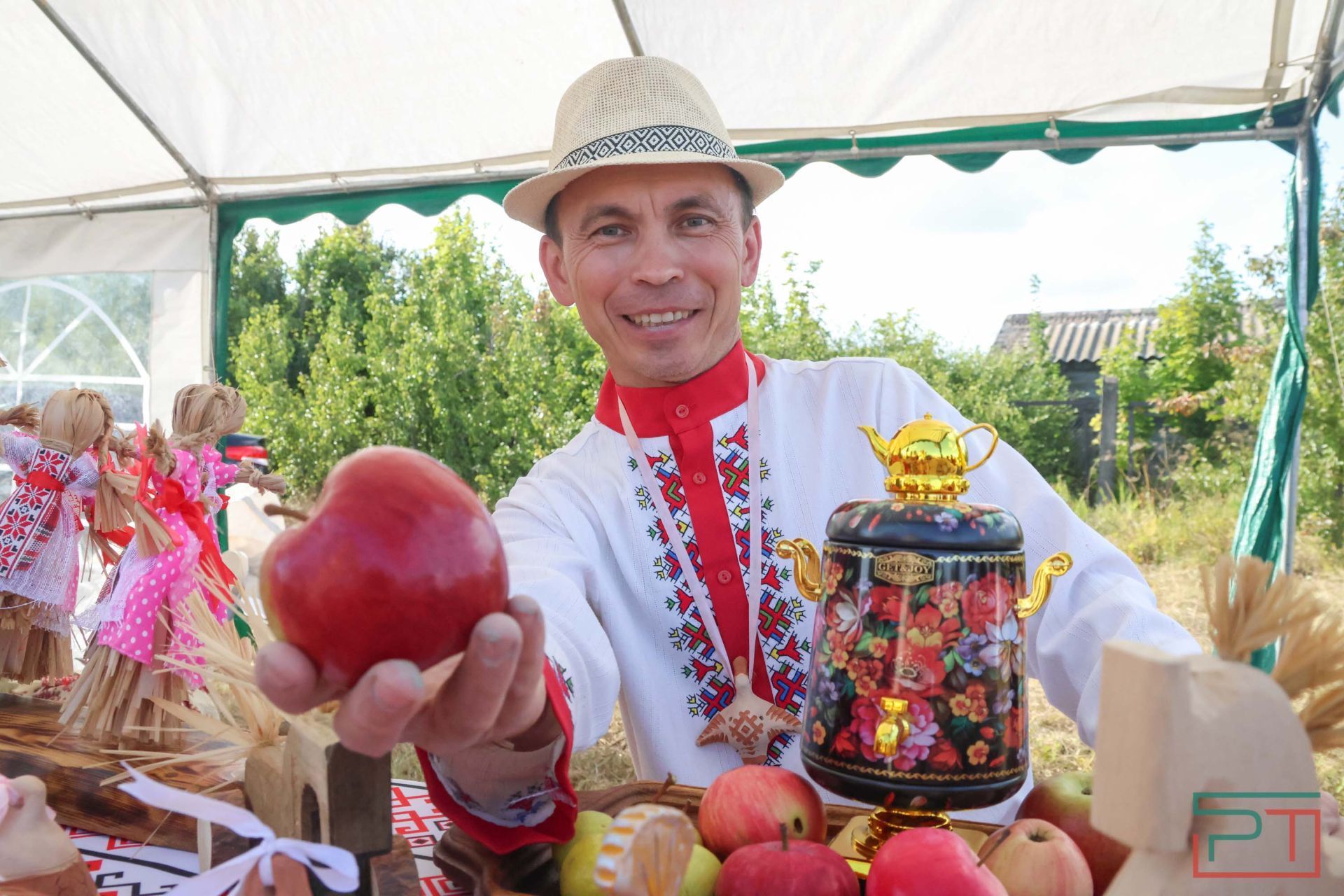 Сочный и сладкий, как наливное яблочко: как в Красновидово прошел Яблочный Спас