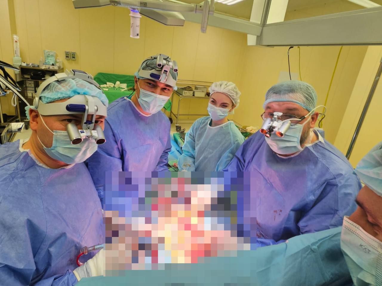 Татарстанские врачи провели уникальную операцию на сердце пациенту с инфарктом «на ногах»