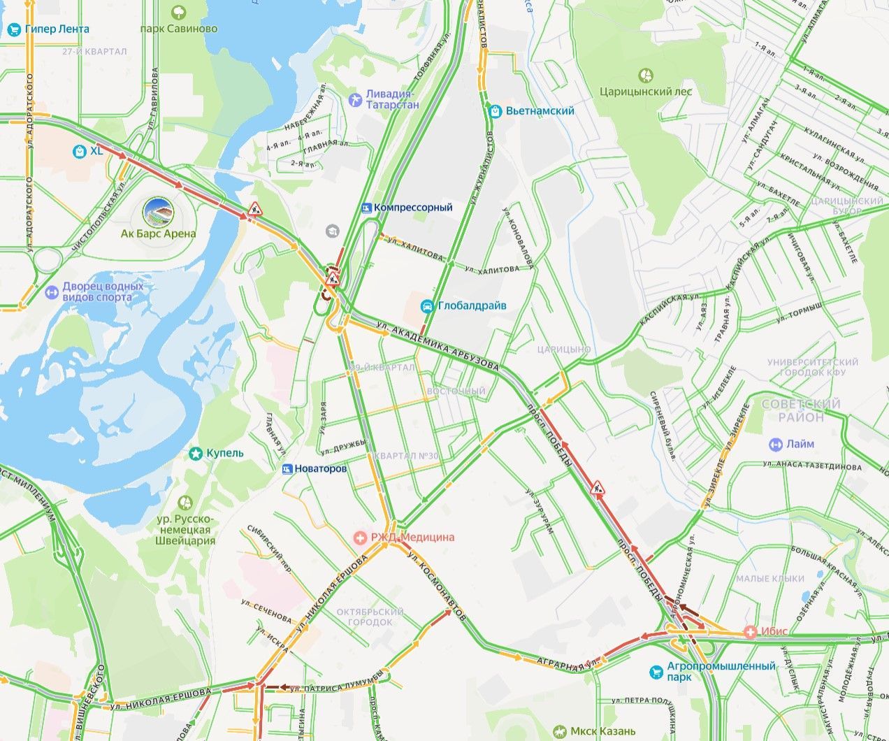 Из-за ремонта снова образовалась большая пробка на проспекте Победы в Казани