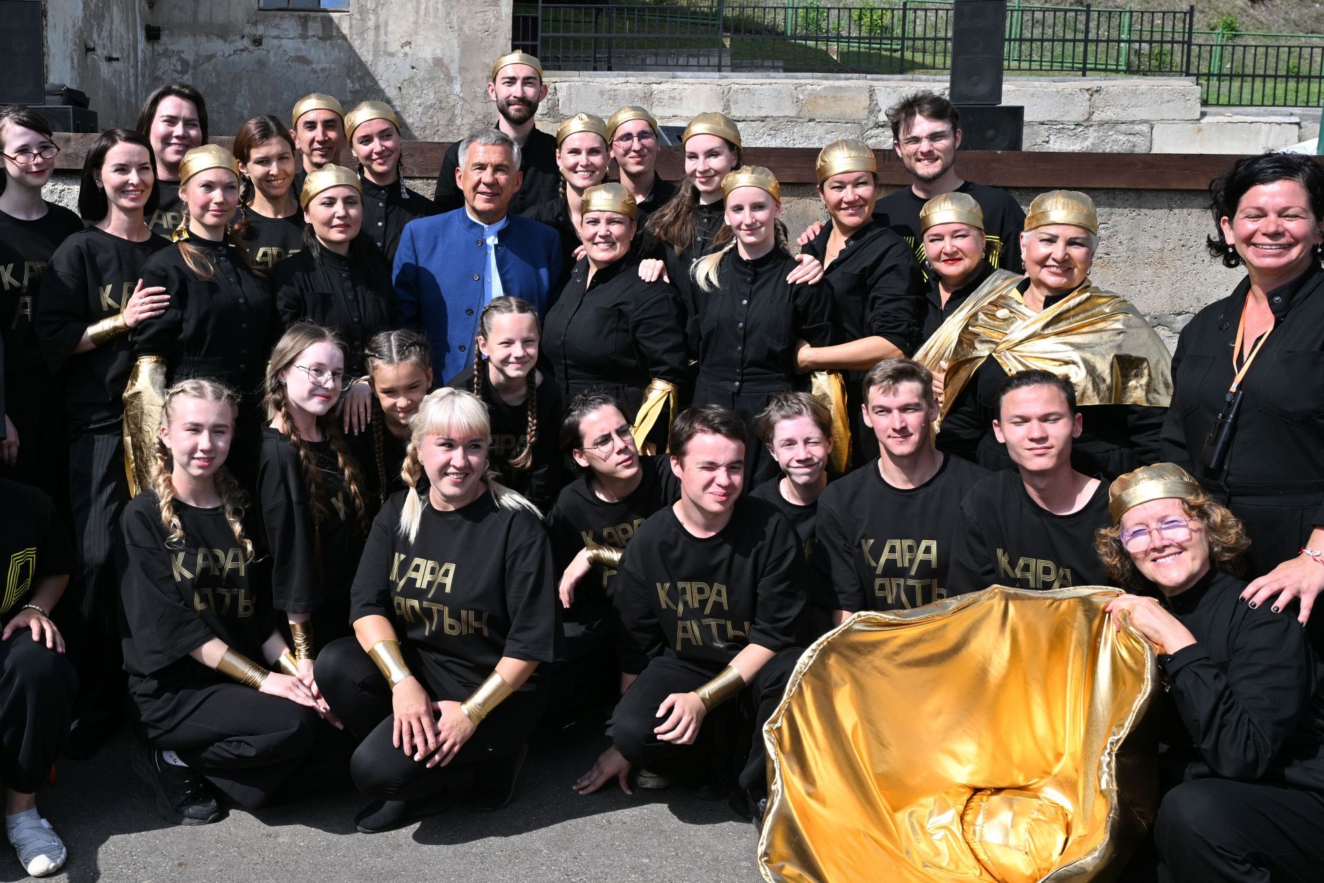 Минниханов посмотрел мюзикл о татарстанской нефти в Лениногорске