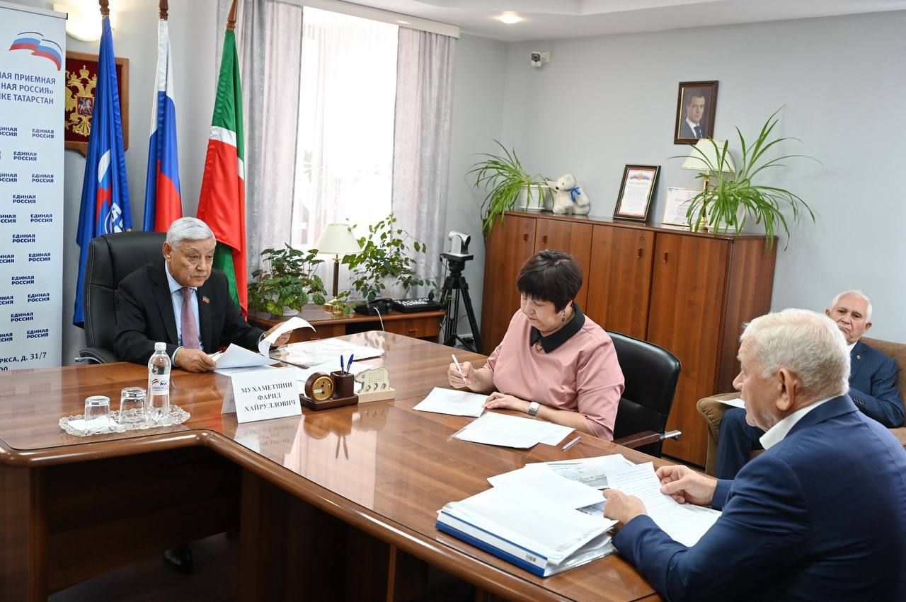 К Мухаметшину обратились с просьбой помочь с внедрением в РТ глубокой переработки зерна