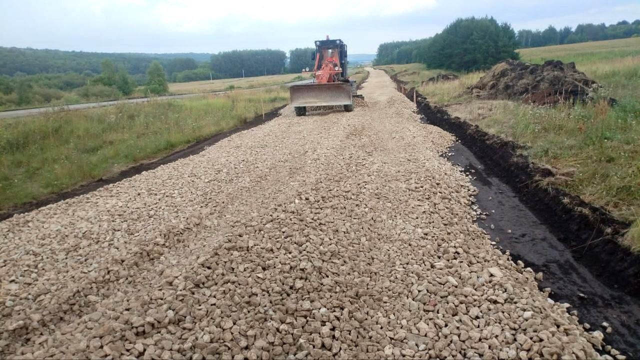 В Верхнеуслонском районе по нацпроекту стартовал ремонт дороги