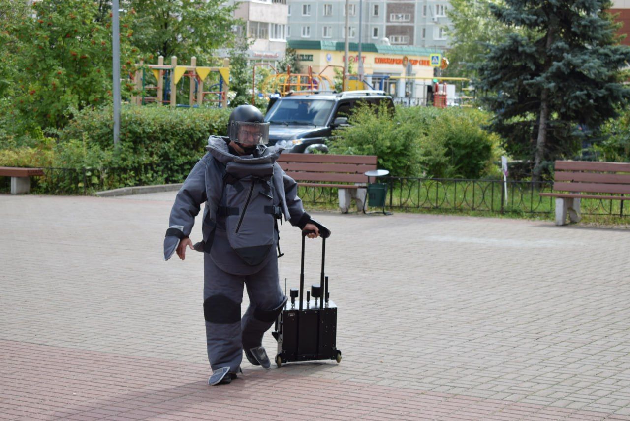 Задержать и обезвредить: в казанском лицее прошли антитеррористические учения