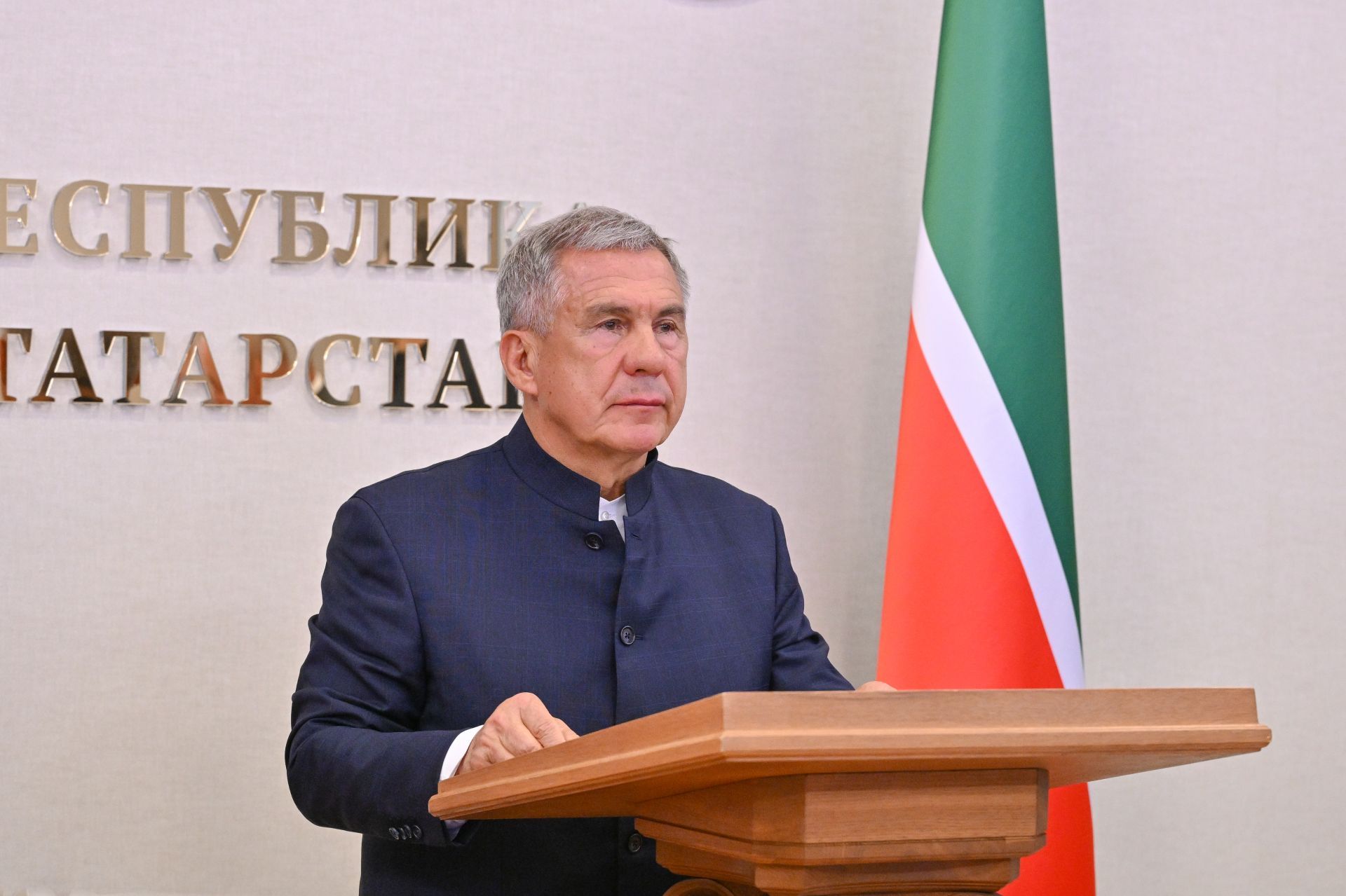 При участии Минниханова впервые подняли флаг ВМФ на кораблях, построенных в Зеленодольске