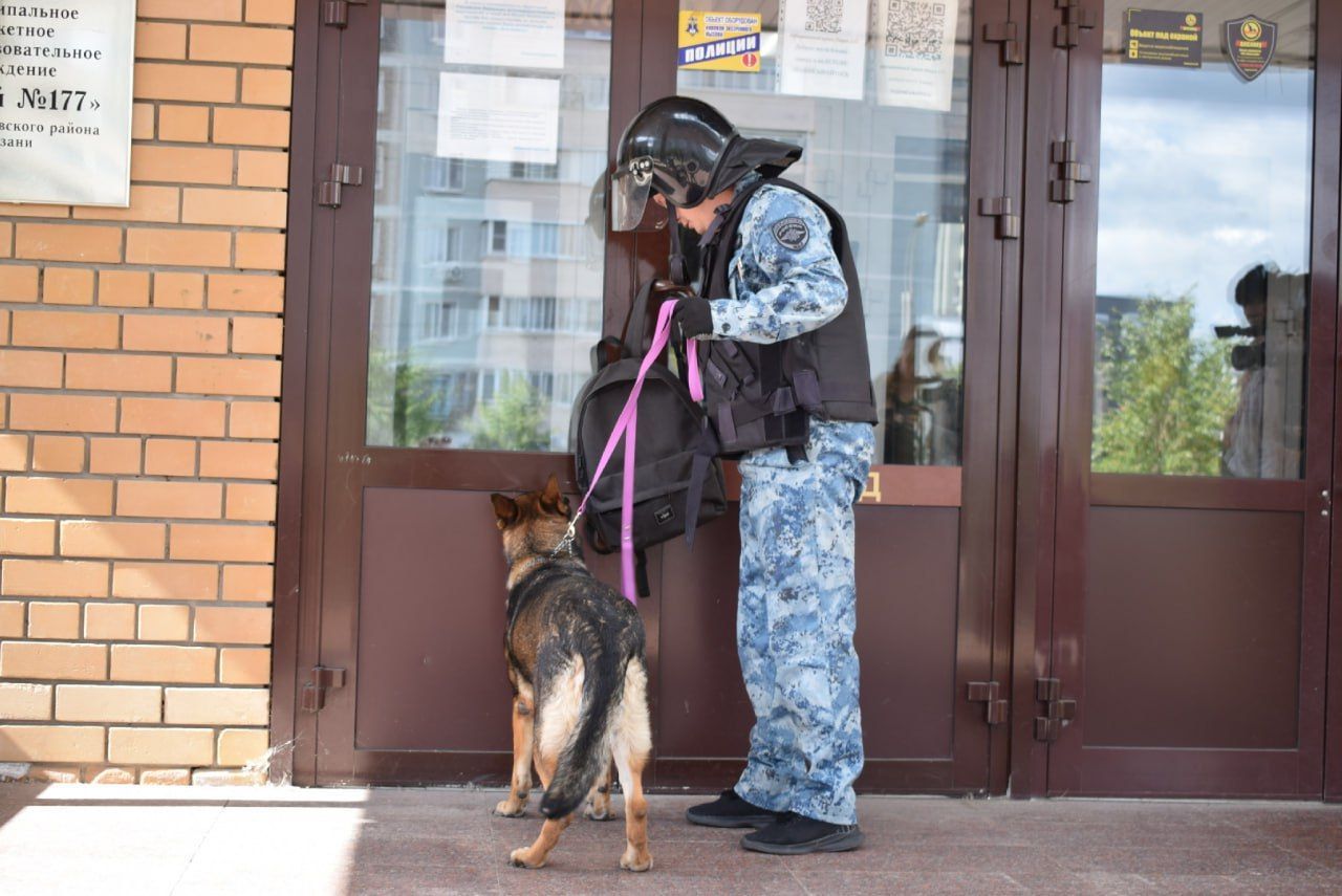 Задержать и обезвредить: в казанском лицее прошли антитеррористические учения