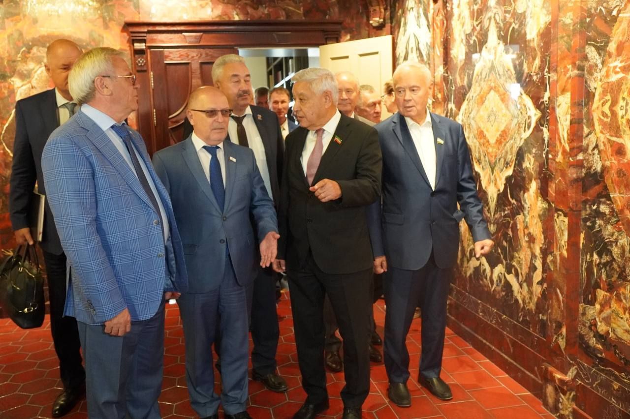 Мухаметшин: проекты Эрмитажа в регионах делают высокое искусство доступнее