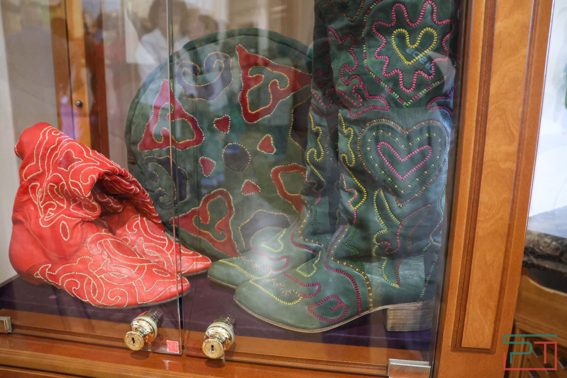 Выставка «Дивное место… в мире этот город Казань»