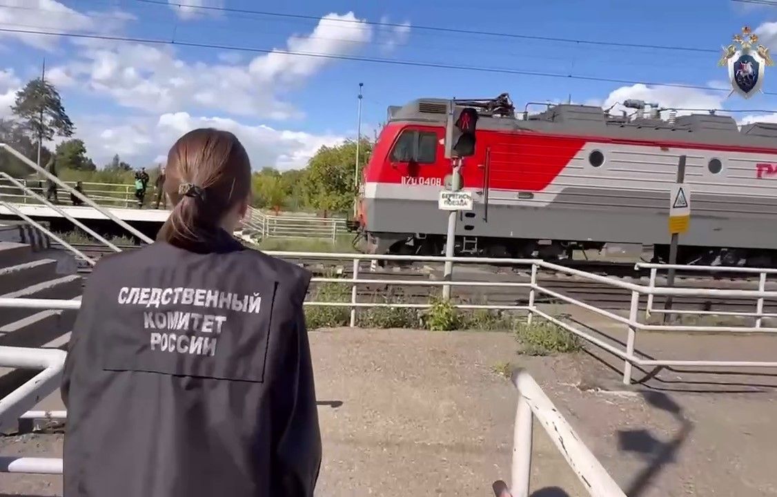 Женщина погибла под колесами автомотрисы в Казани