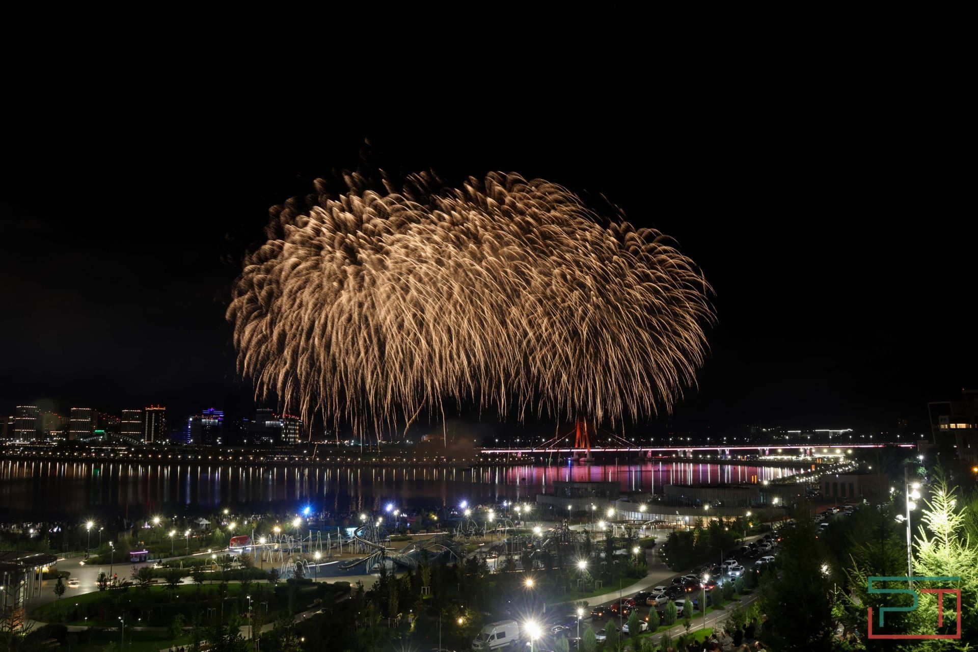 Салют в честь Дня Республики Татарстан и Дня города