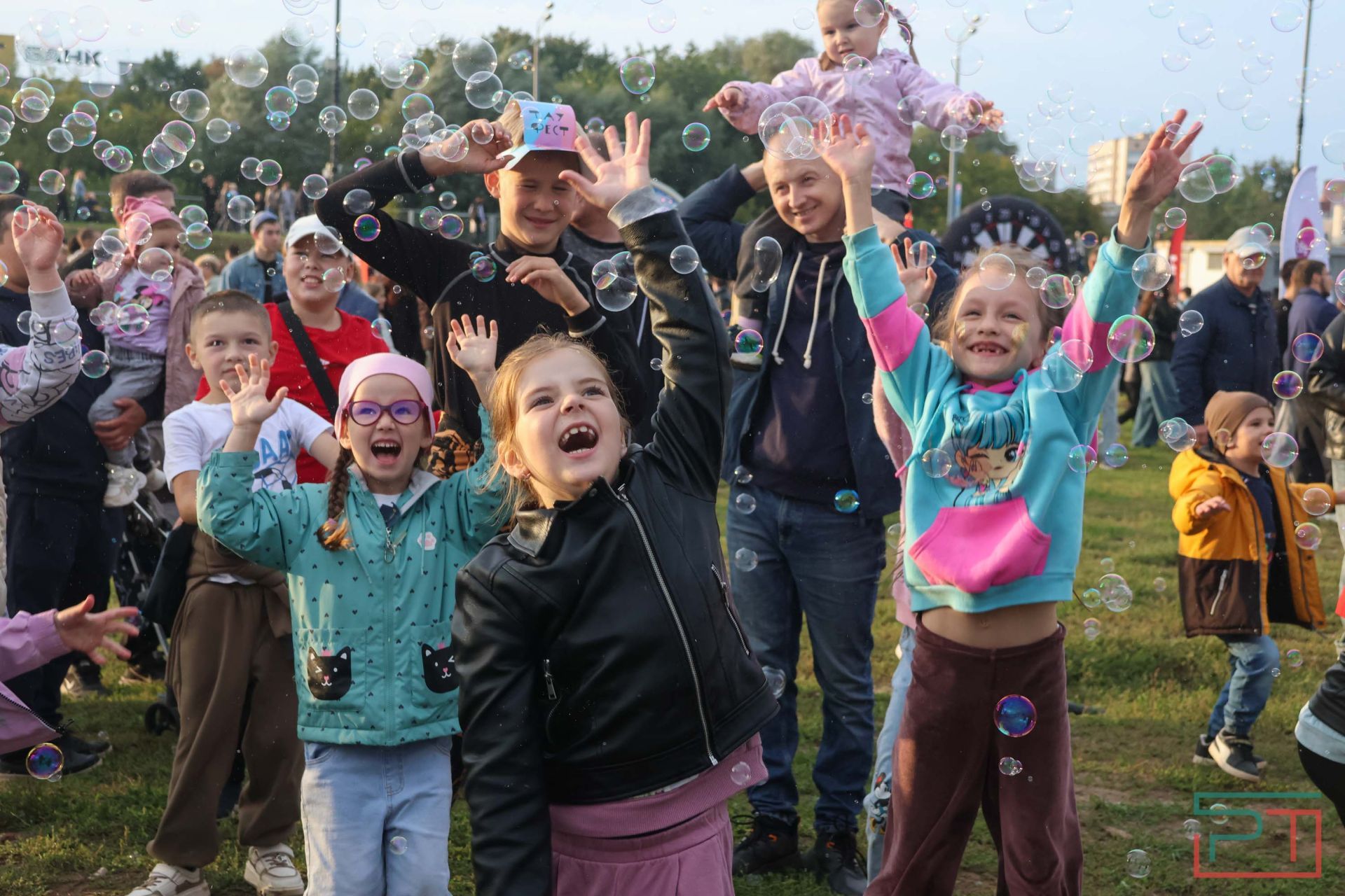 Празднование Дня Республики у «Чаши»