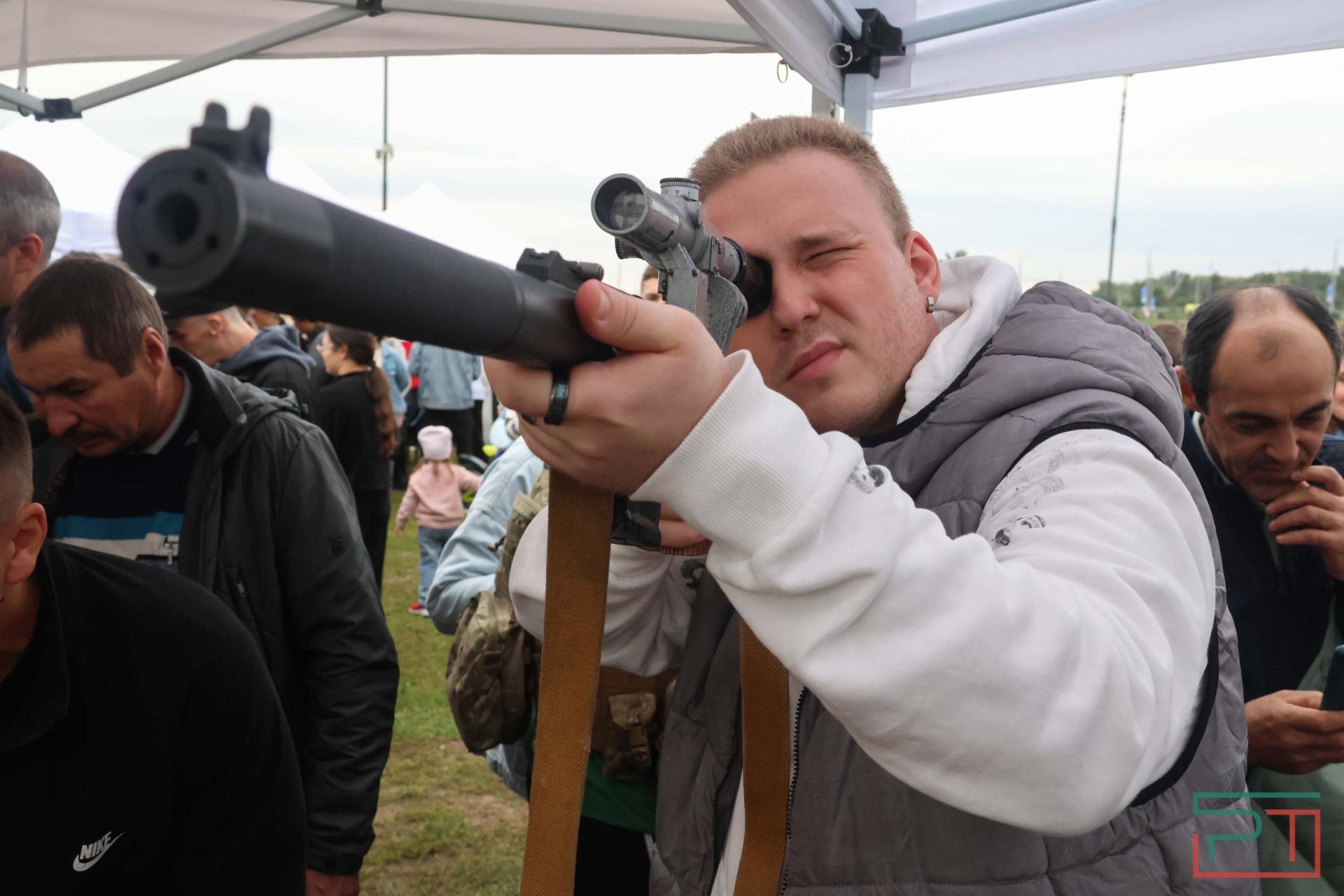 Празднование Дня Республики у «Чаши»