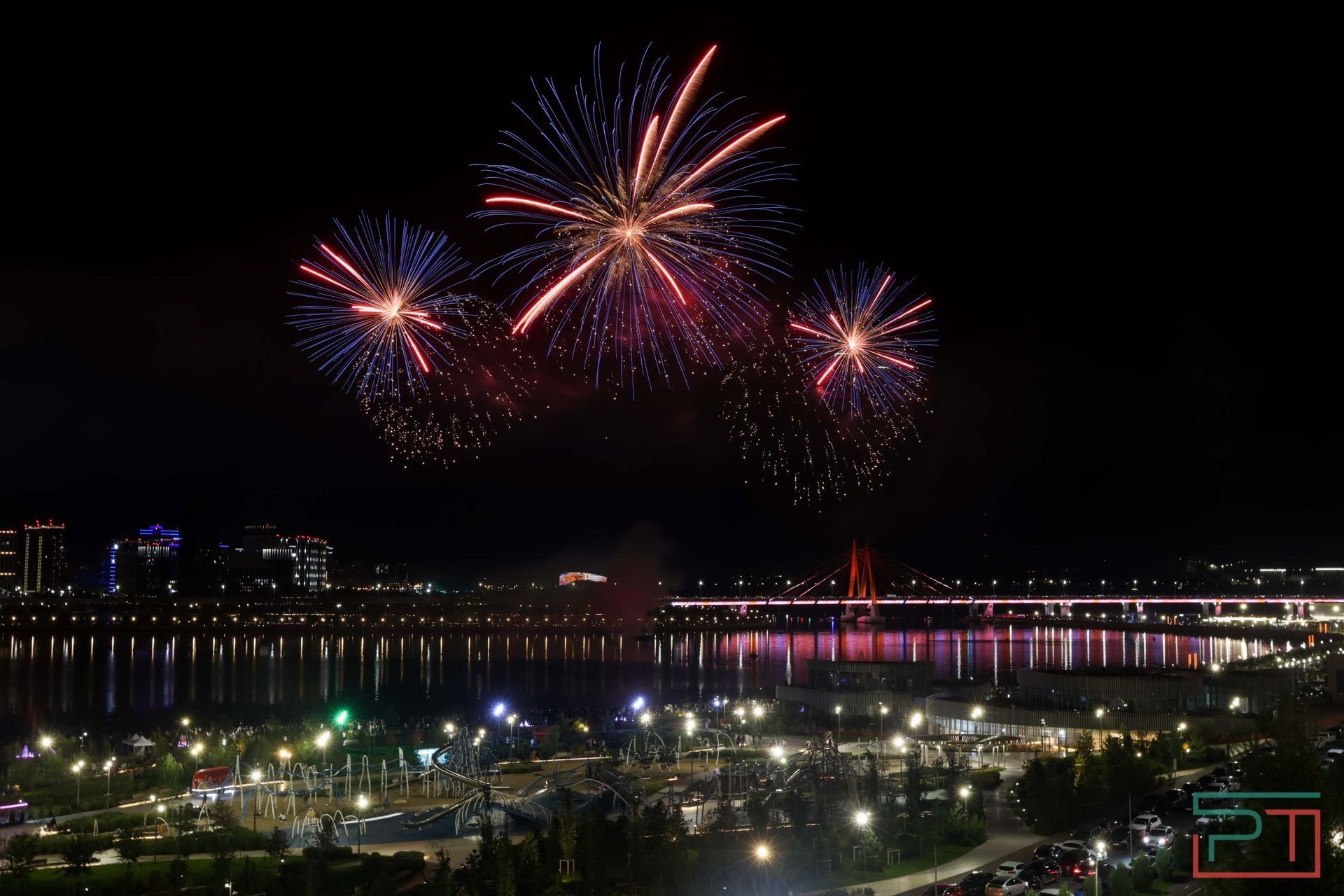 Салют в честь Дня Республики Татарстан и Дня города