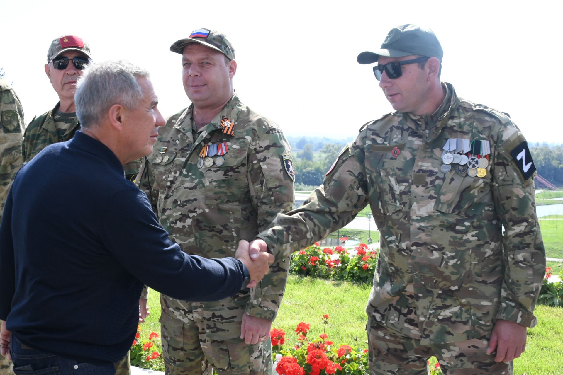 Минниханов посетил обновленный мемориальный комплекс в Елабуге