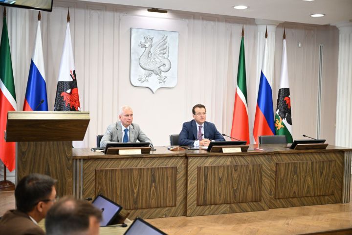 «Не пускать детей – это бюрократия»: мэра Казани удивили пустующие спортплощадки в школах