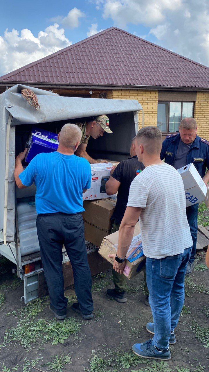 «Нива», три мотоцикла и шины: Новошешминск отправил гумгруз в зону СВО