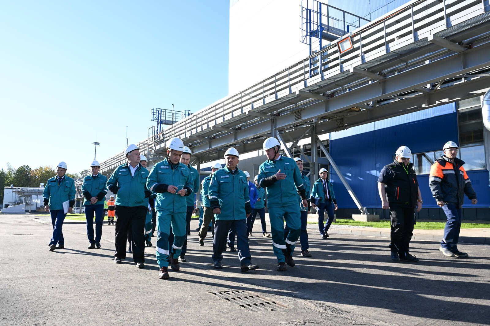 Раис Татарстана посетил новую парогазовую установку «Казаньоргсинтеза»