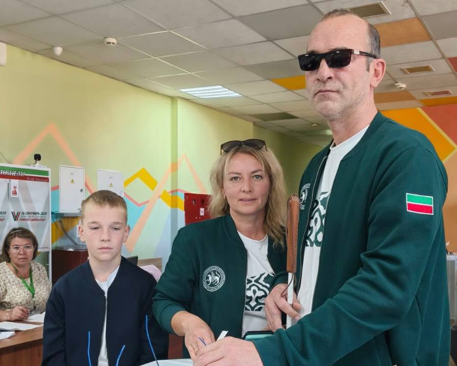 Победитель и призер «Абилимпикса» среди ветеранов СВО отдали свой голос на выборах Раиса РТ