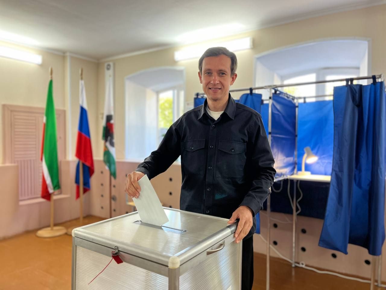 Глава Минцифры Татарстана Айрат Хайруллин проголосовал на выборах Раиса республики