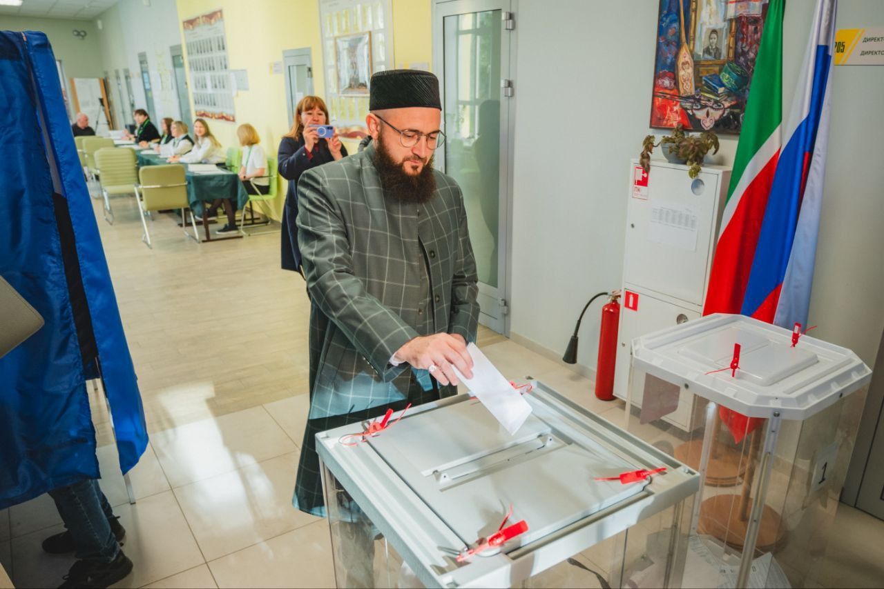 Муфтий Татарстана Камиль хазрат Самигуллин принял участие в выборах Раиса РТ