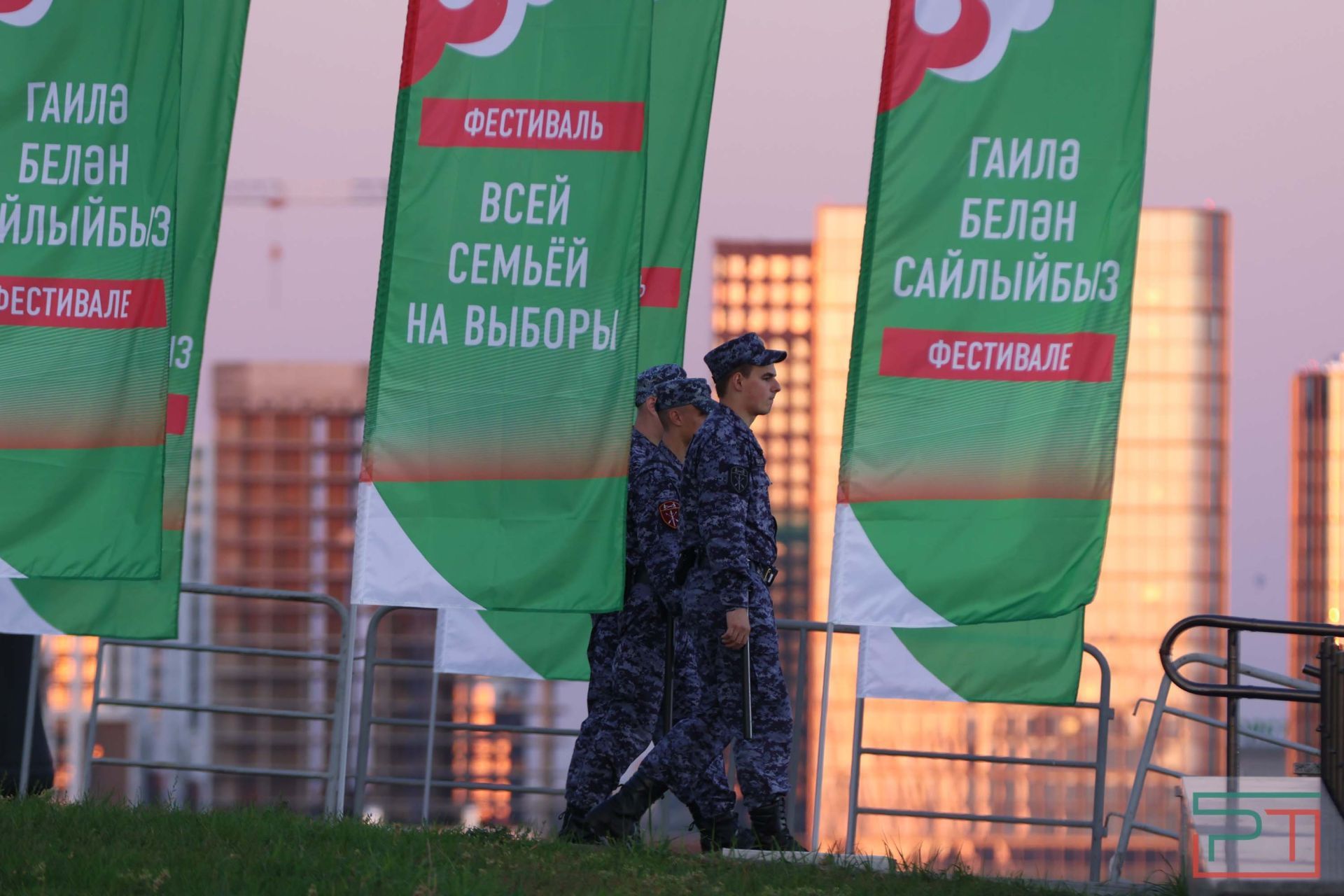 «Дискотека Авария»,  Клава Кока и Салават Фатхетдинов на фестивале «Всей семьей на выборы»
