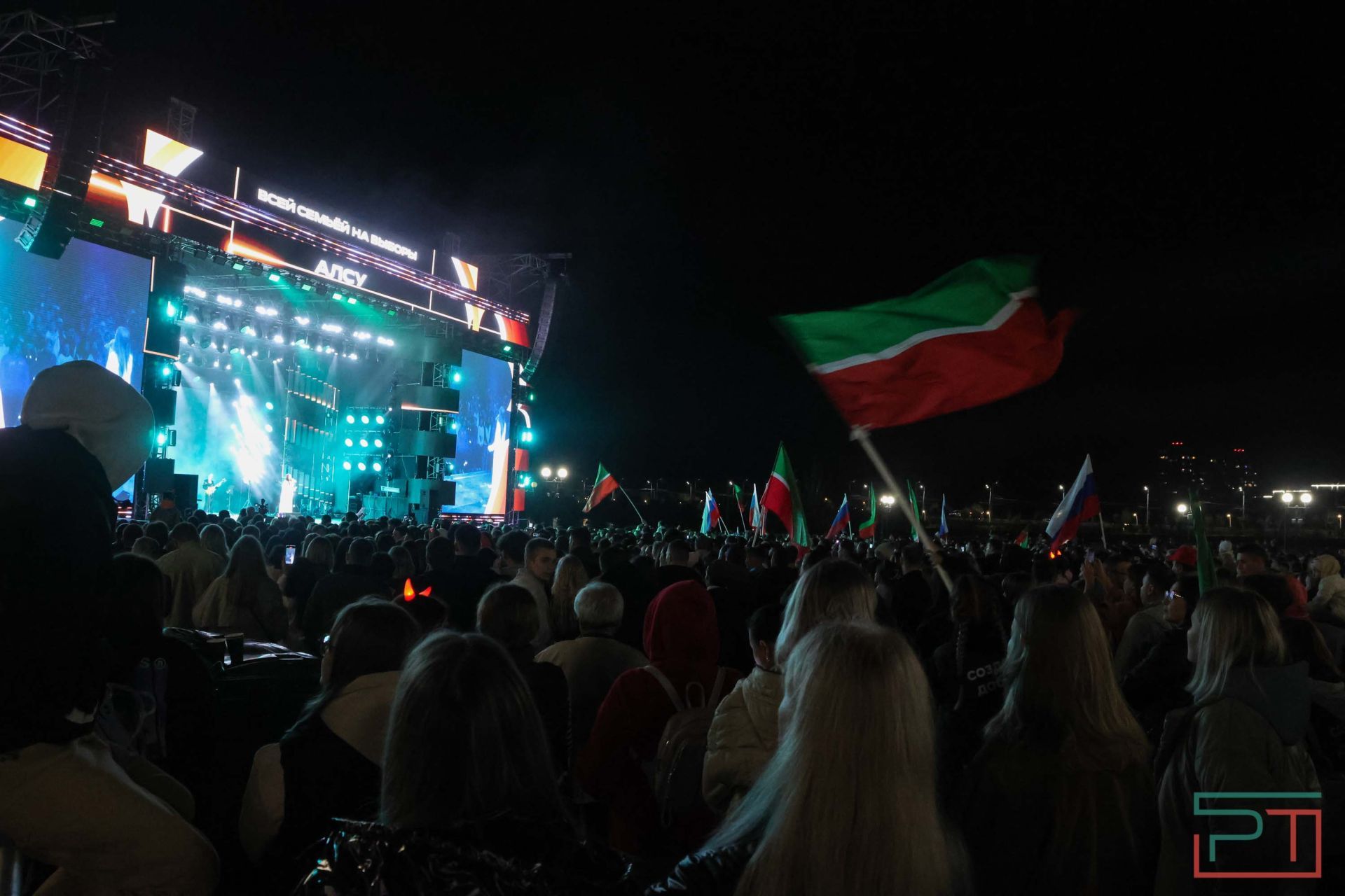 «Дискотека Авария»,  Клава Кока и Салават Фатхетдинов на фестивале «Всей семьей на выборы»