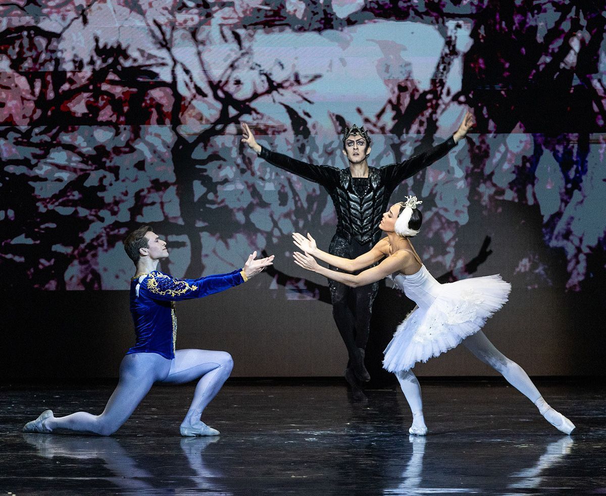 После «Свадьбы Фигаро» ждем «Золушку»: театр им. Мусы Джалиля открывает новый сезон