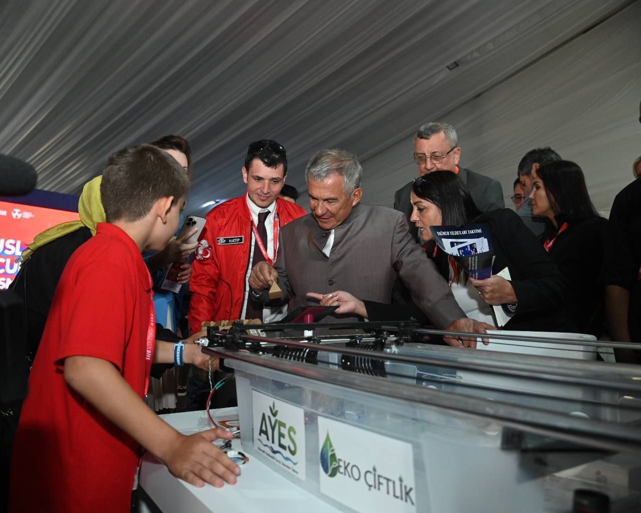 Раис РТ посетил в Турции фестиваль авиации, космонавтики и технологий «Технофест»