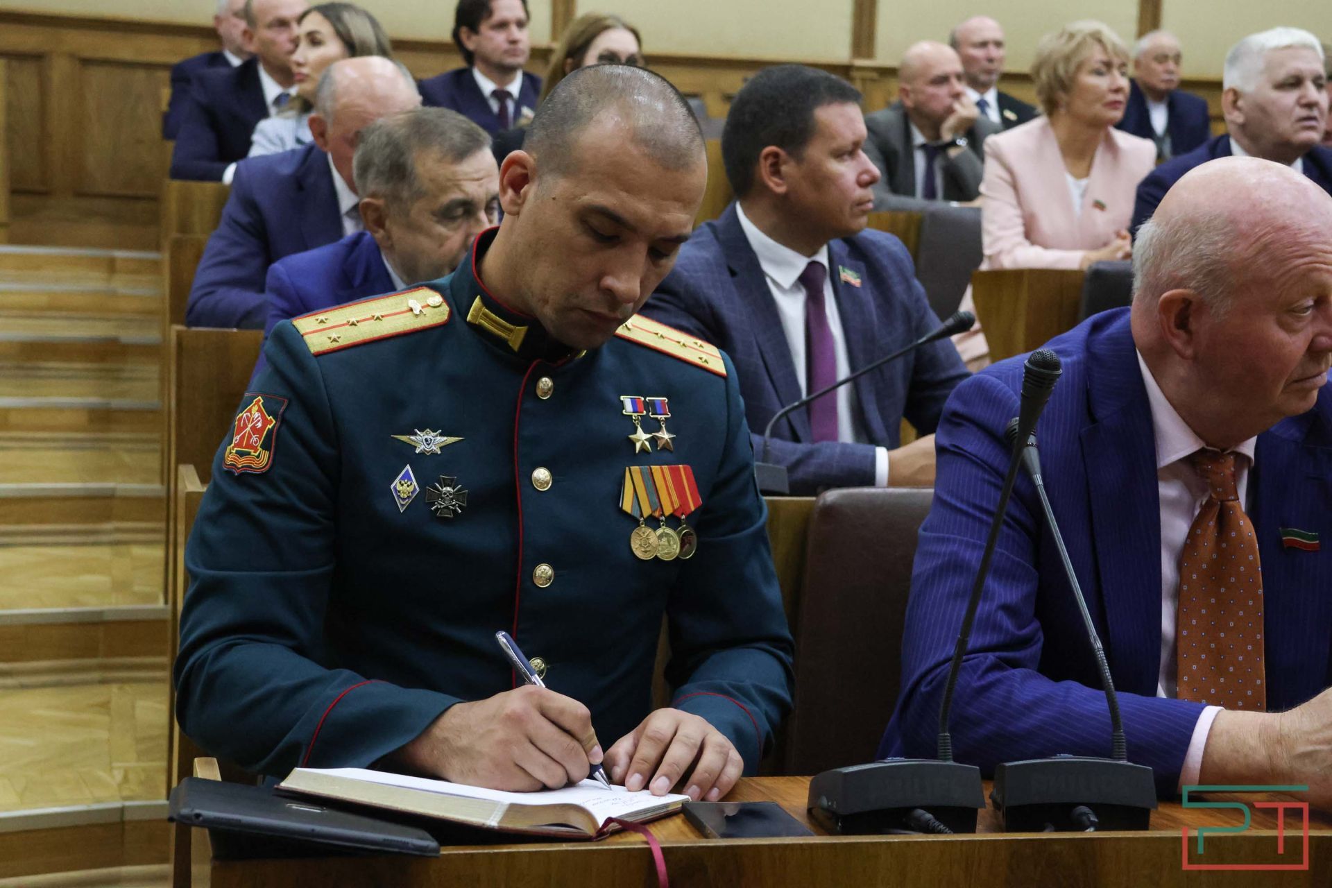 Госсовет утвердил кандидатуры Премьер-министра и вице-премьеров РТ