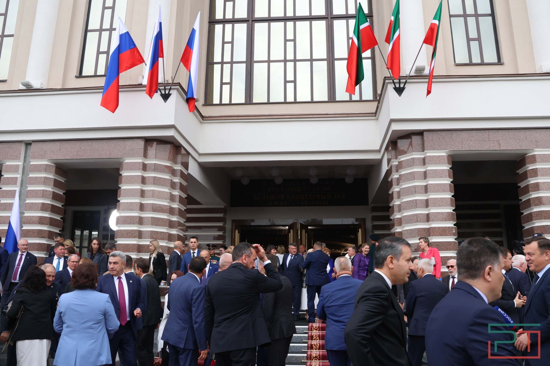 Кто приехал на церемонию вступления в должность Раиса РТ